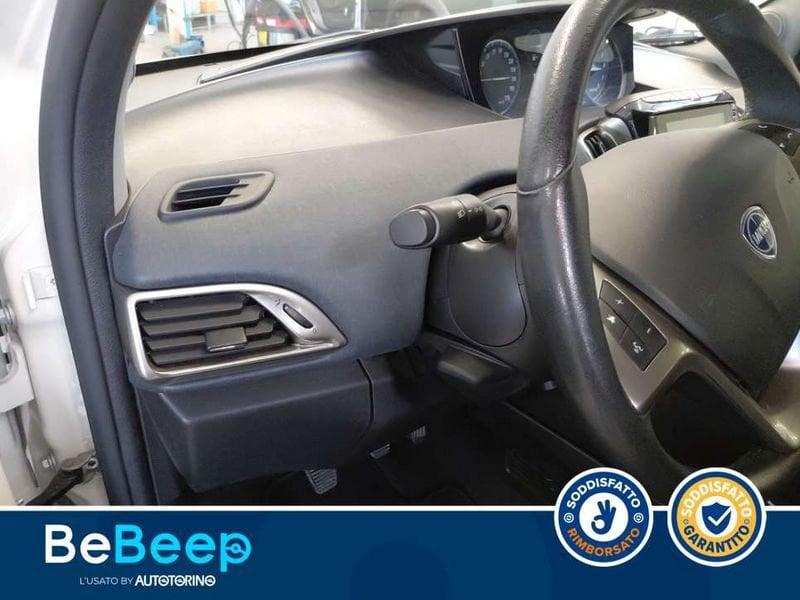 Lancia Ypsilon 1.0 HYBRID GOLD S&S 70CV