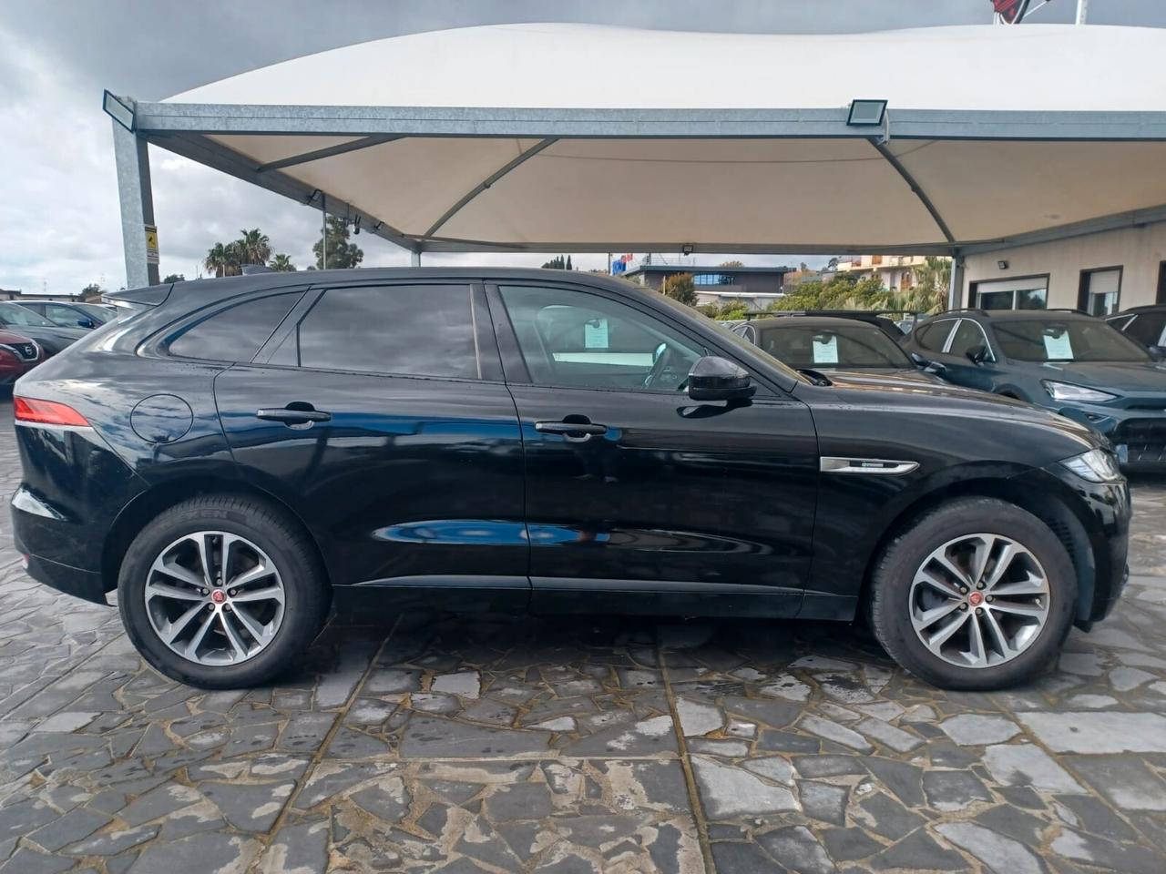 Jaguar F-Pace 2.0 D 180 CV AWD Portfolio
