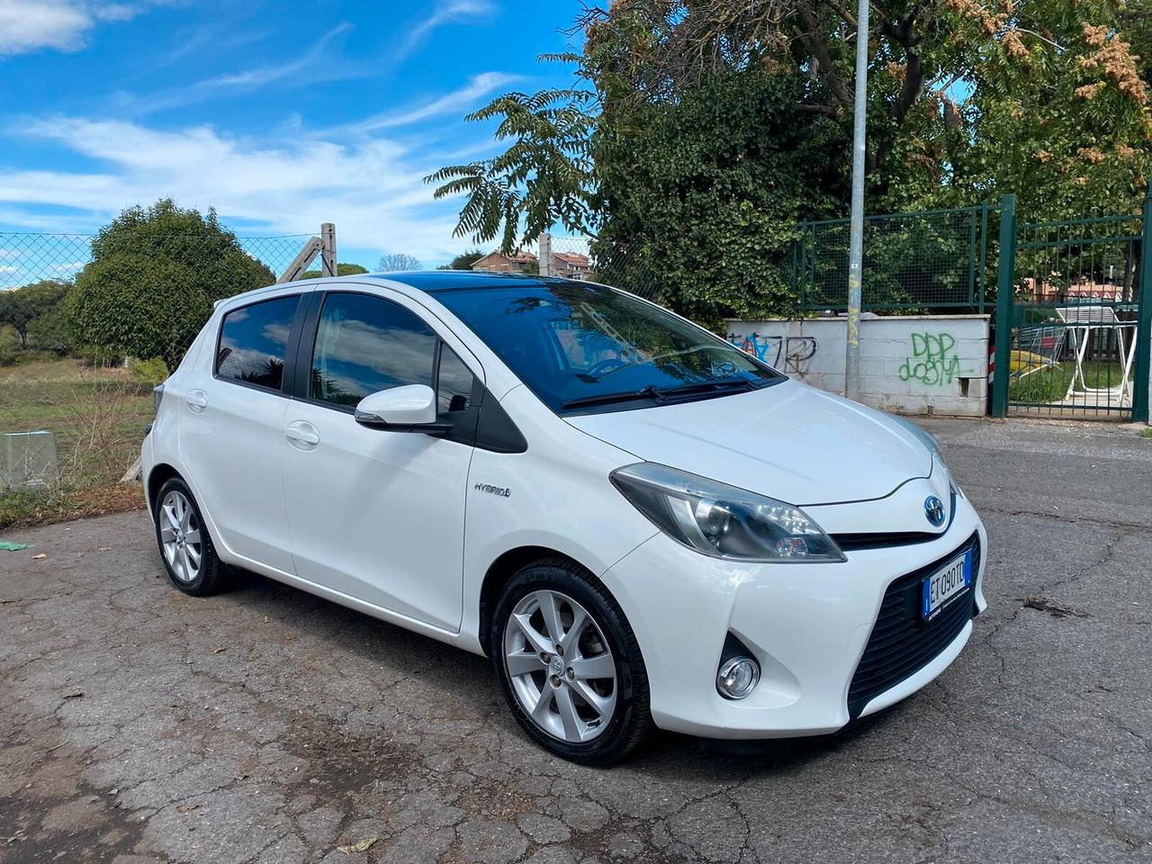 Toyota Yaris 1.5 Hybrid 5 porte Lounge