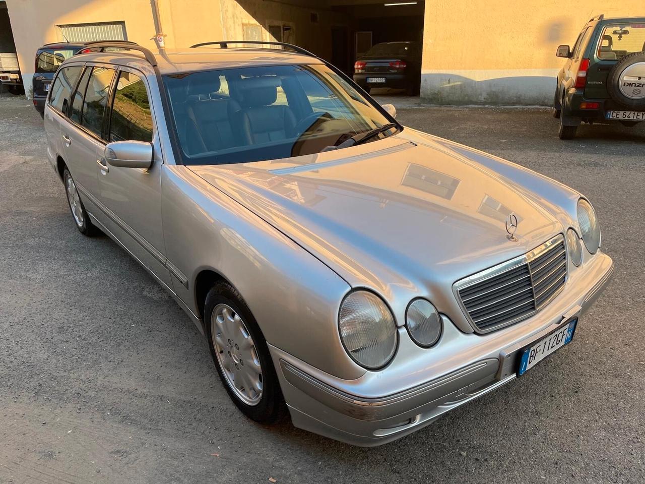 Mercedes-benz E 200 cat Station Wagon Avantgarde