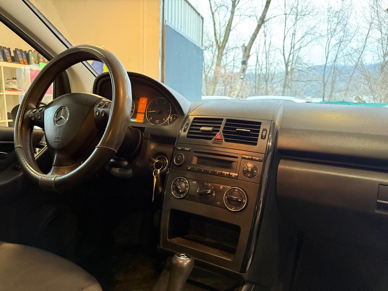 Mercede classe A 180 CAMBIO AUTOMATICO 157.000KM