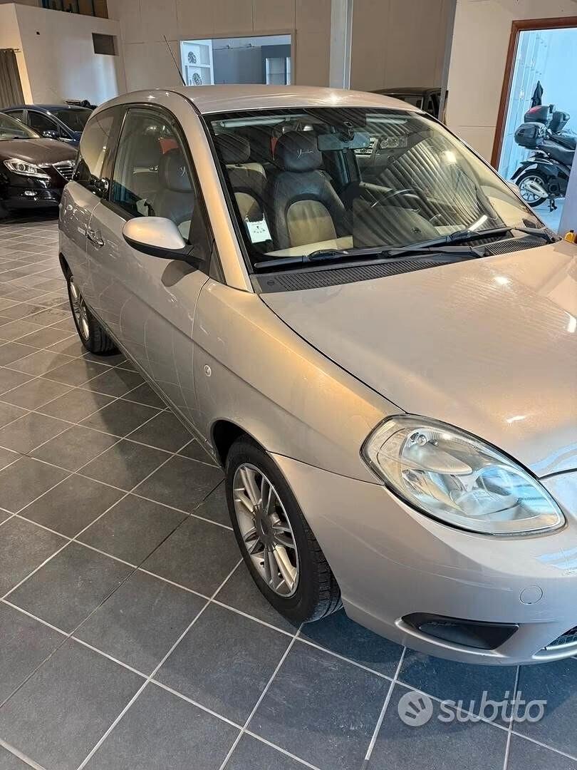 Lancia Ypsilon 1.4 - Ecochic GPL - NEOPATENTATI