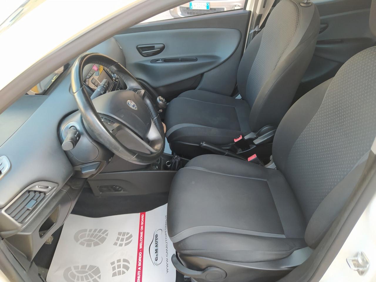 Lancia Ypsilon 1.2 69 CV 5 porte GPL Ecochic Gold Neopatentati