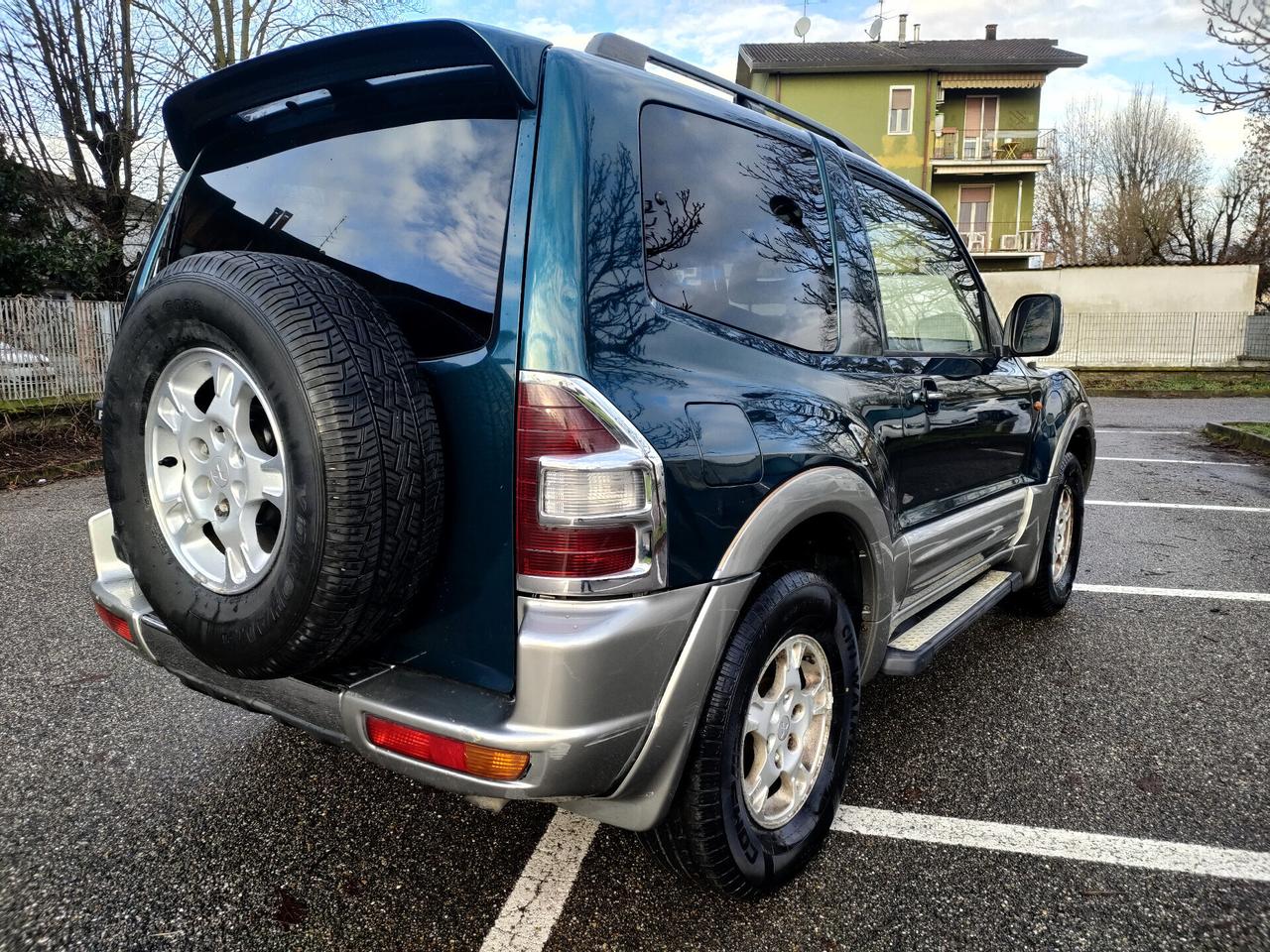 Mitsubishi Pajero 3.2 16V DI-D 3p. GLS