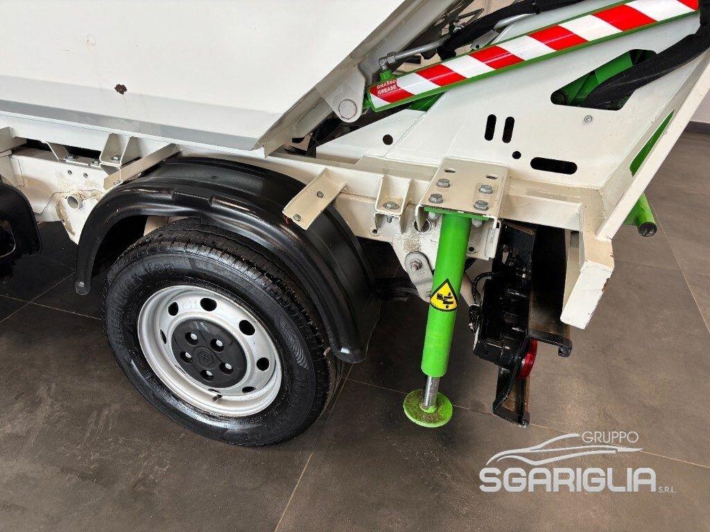 Piaggio Porter GPL Vasca Rifiuti Ribaltabile Compatta
