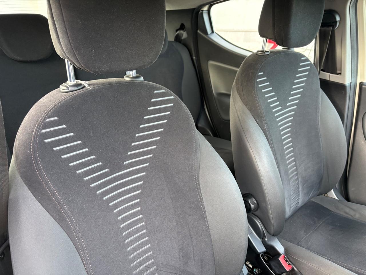 Lancia Ypsilon 1.2 69 CV 5 porte GPL Ecochic Gold