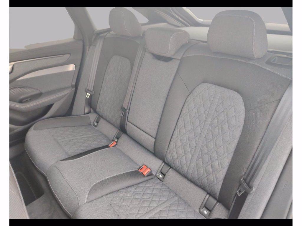 AUDI A6 avant 2.0 tdi mhev + business advanced quattro 204cv s-tronic del 2025