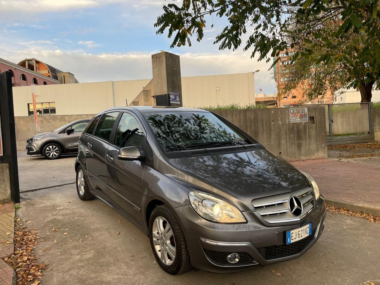 Mercedes B 200 KM. 82000! CDI Premium