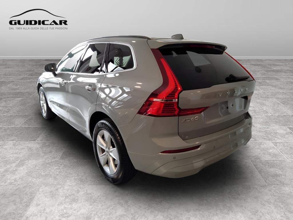 VOLVO XC60 CORE B4 AUT