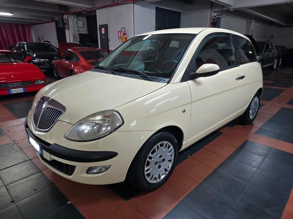Lancia Ypsilon 1.2 Argento