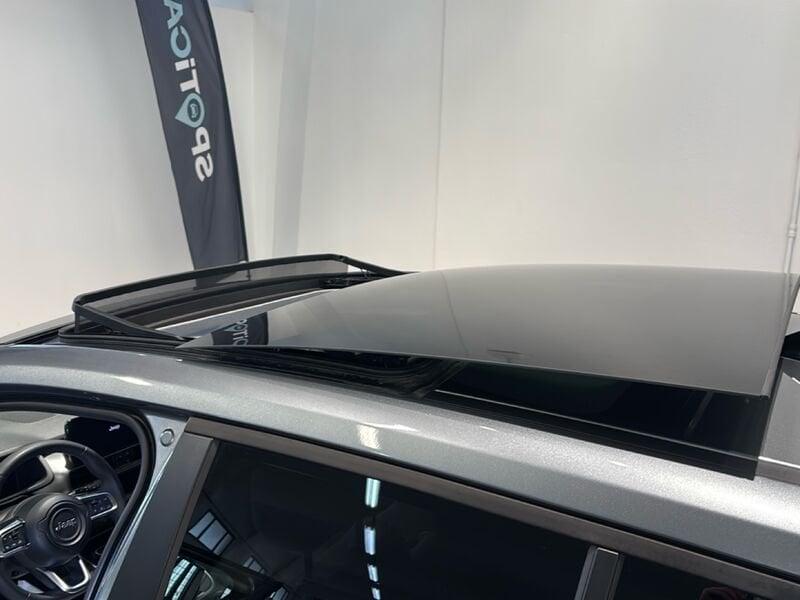 Jeep Avenger e-Hybrid 1.2 MHEV e-Hybrid Turbo Summit