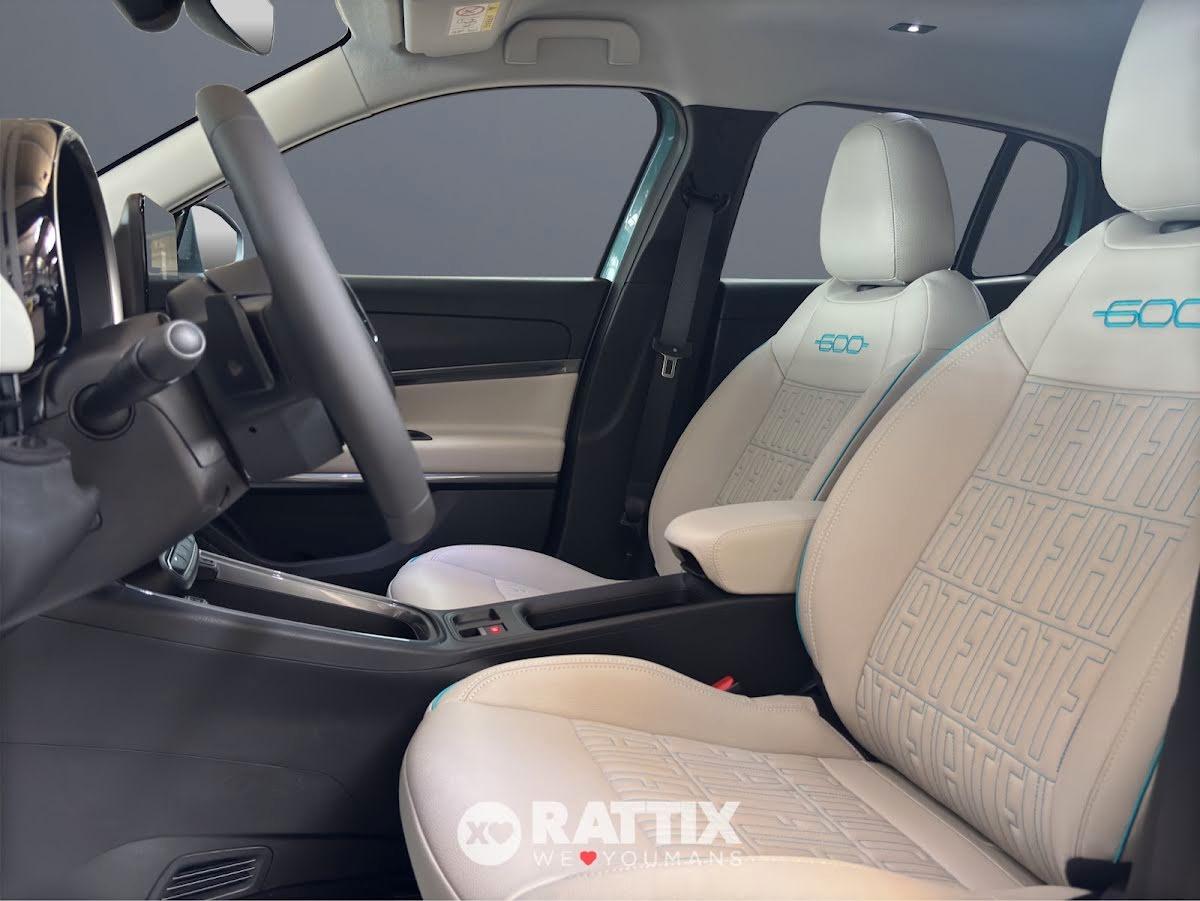 Fiat 600 1.2 hybrid 145CV La Prima II auto