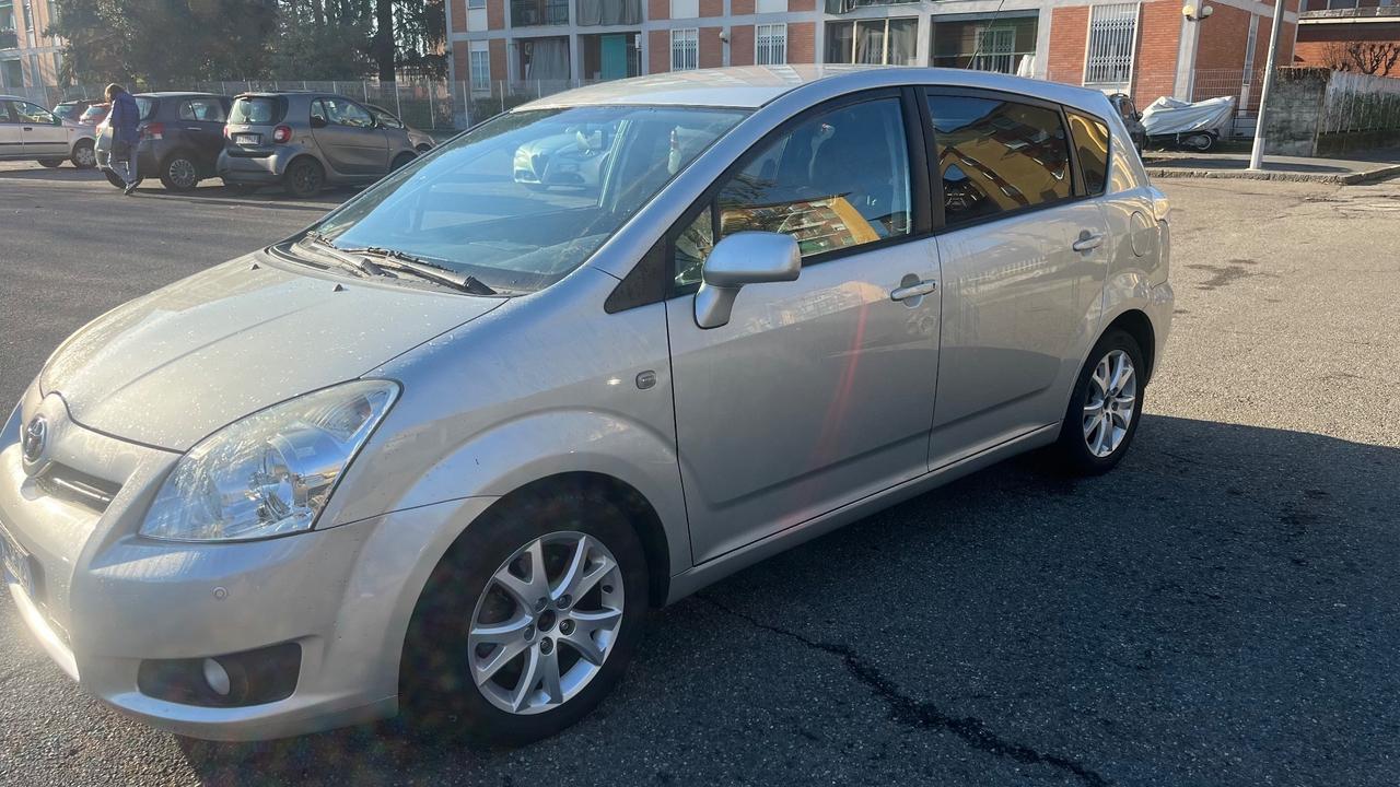 Toyota Corolla Verso 1.8 16V MMT MY'08 7pti