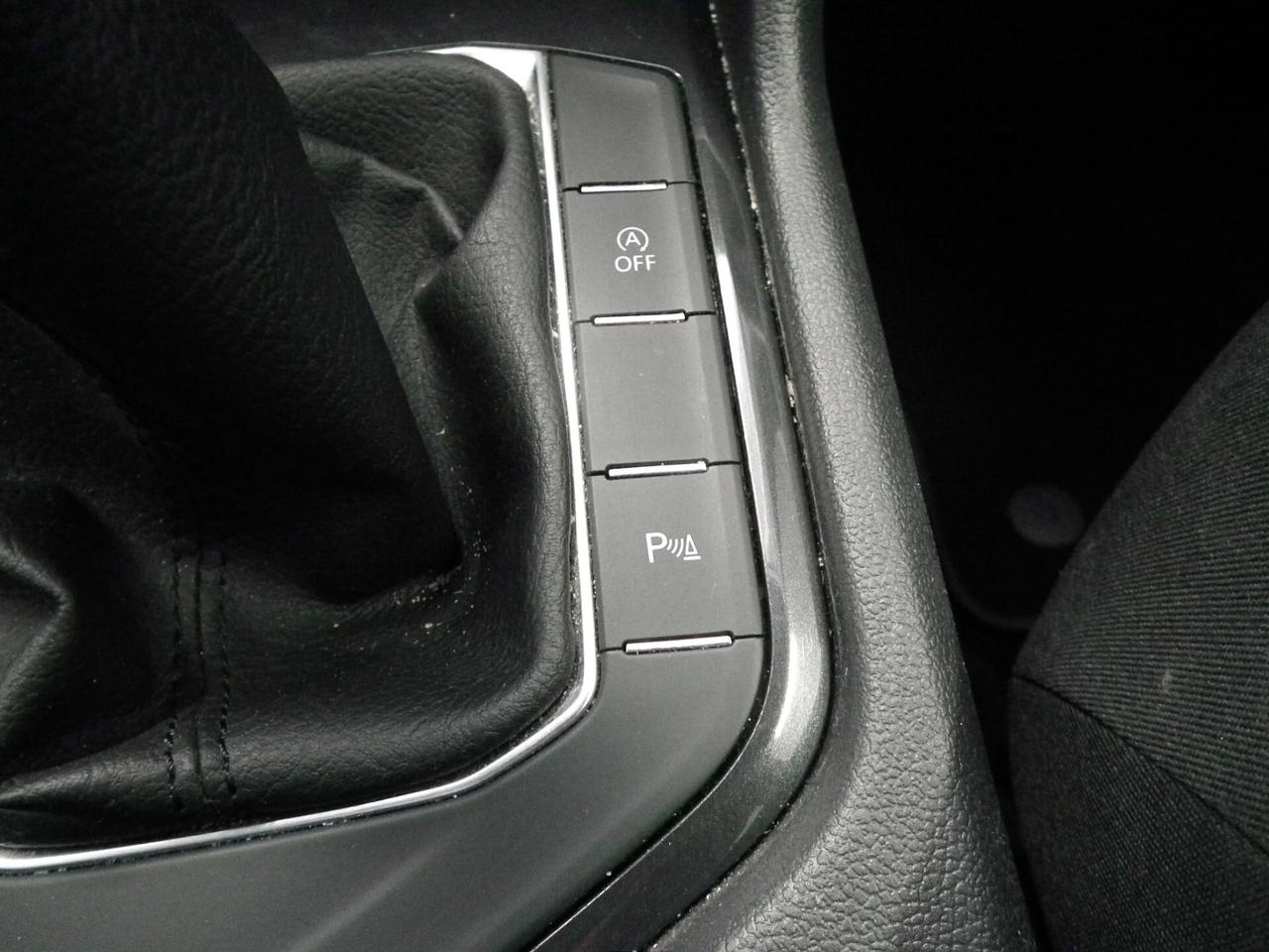 Volkswagen Tiguan 1.4 TSI STYLE NAVI CAR APPLE PLAY SENSORI TELEFONO !