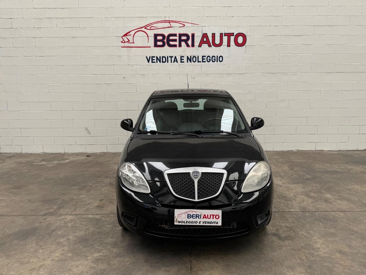 Lancia Ypsilon adatta a neopatentati