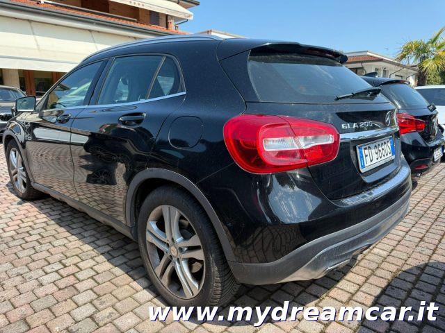 MERCEDES-BENZ GLA 200 CDI Automatic Sport