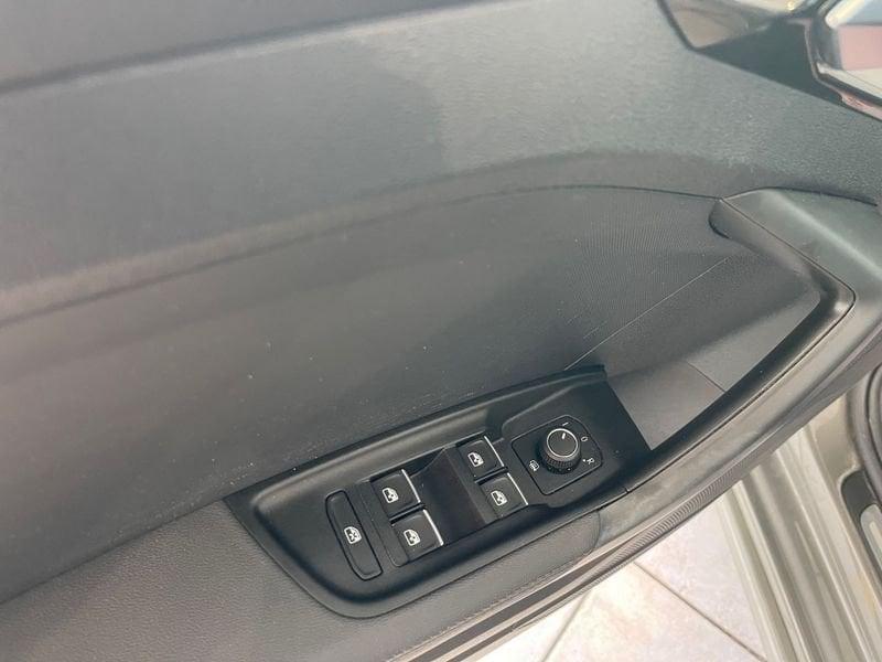 Audi A1 Sportback 30 TFSI S line edition 110CV