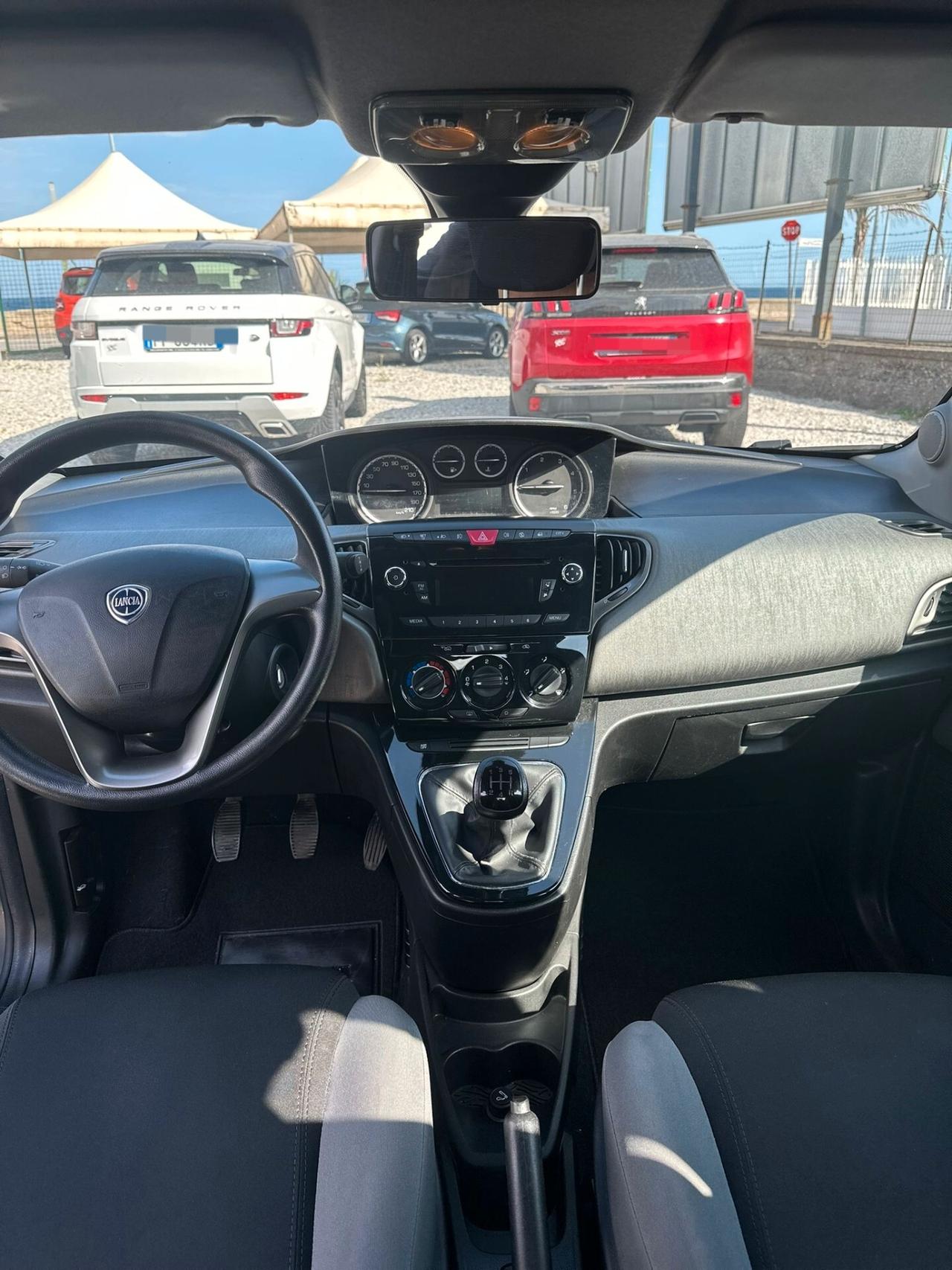 Lancia Ypsilon 1.3 MJT 16V 95 CV 5 porte S&S Silver