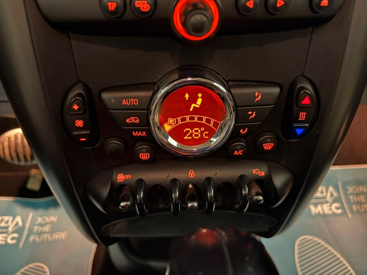 Mini Cooper SD Countryman 2000cc 143cv automatico