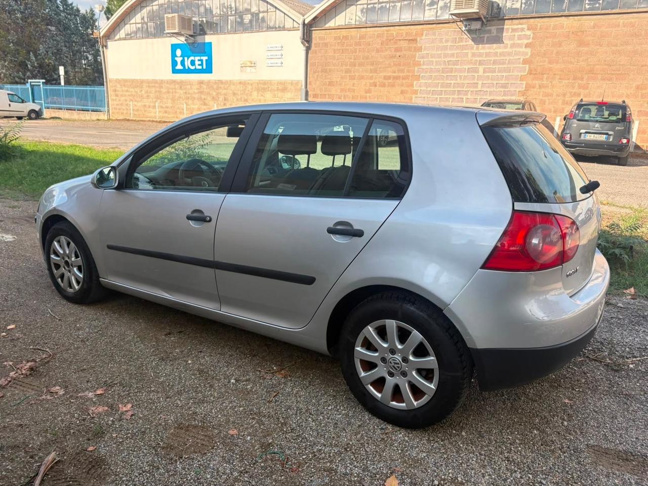 Volkswagen Golf 1.9 TDI 5p. Comfortline