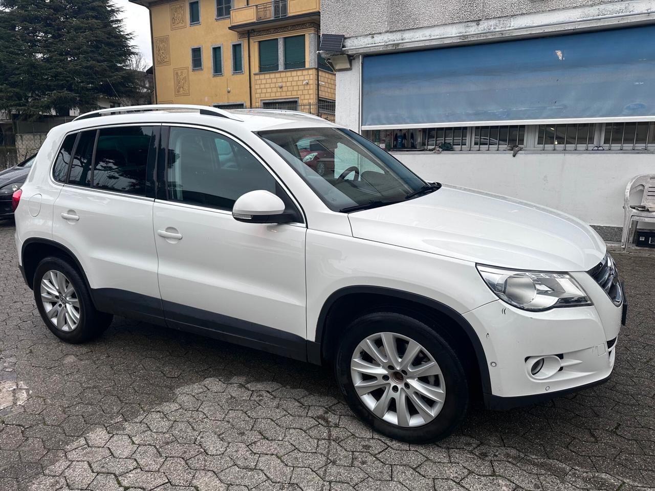 Volkswagen Tiguan 2.0 TDI DPF 4MOTION Sport & Style*EURO5*CERCHI