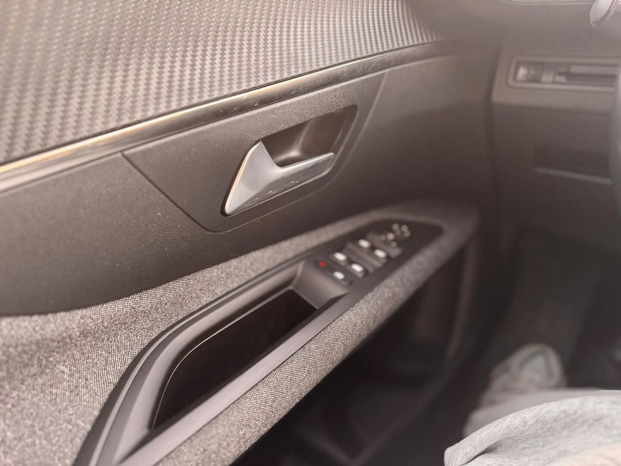 Peugeot 3008 1.5 BlueHdi S&S 130CV EAT8