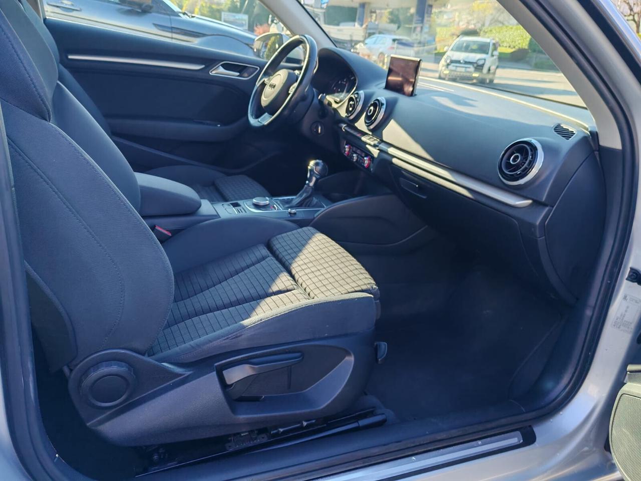 Audi A3 2.0 TDI 150 CV clean diesel S tronic Ambition