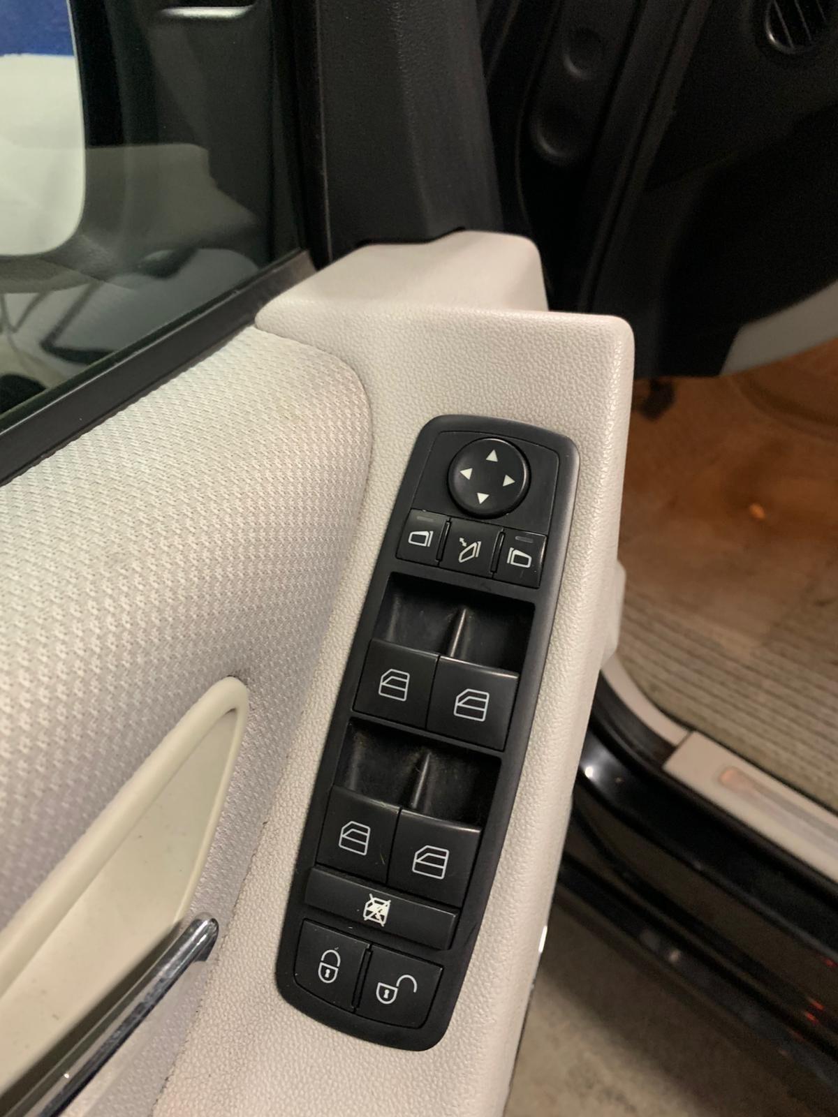 Mercedes-benz A 170 2010 Tetto apribili non funzionante