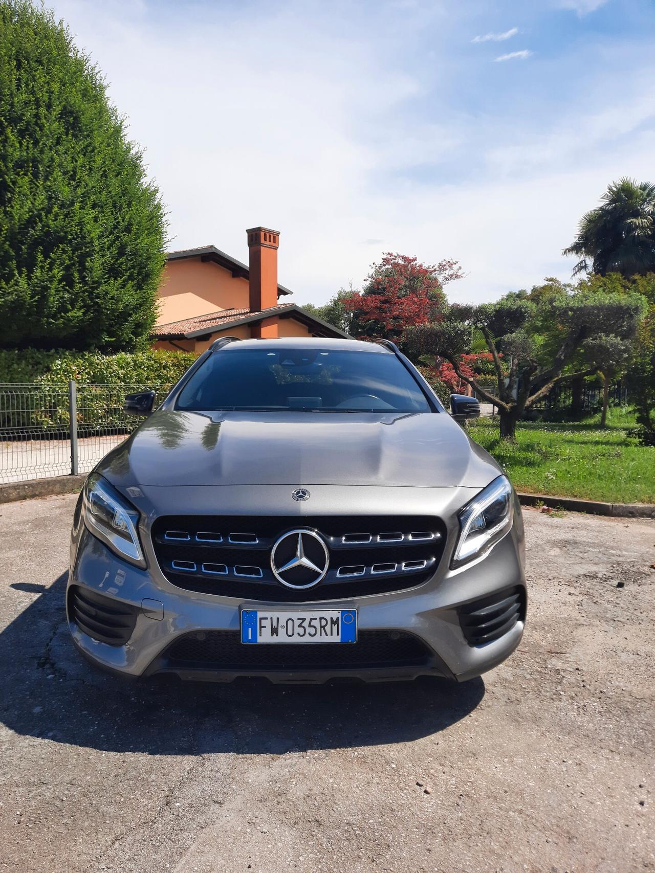 Mercedes-benz GLA 200 allestimento AMG