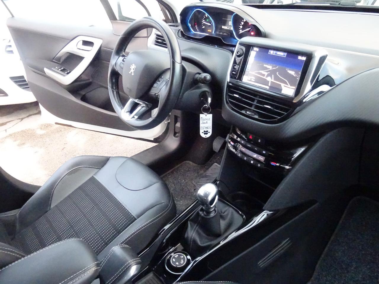 Peugeot 2008 BlueHDi 120 Allure