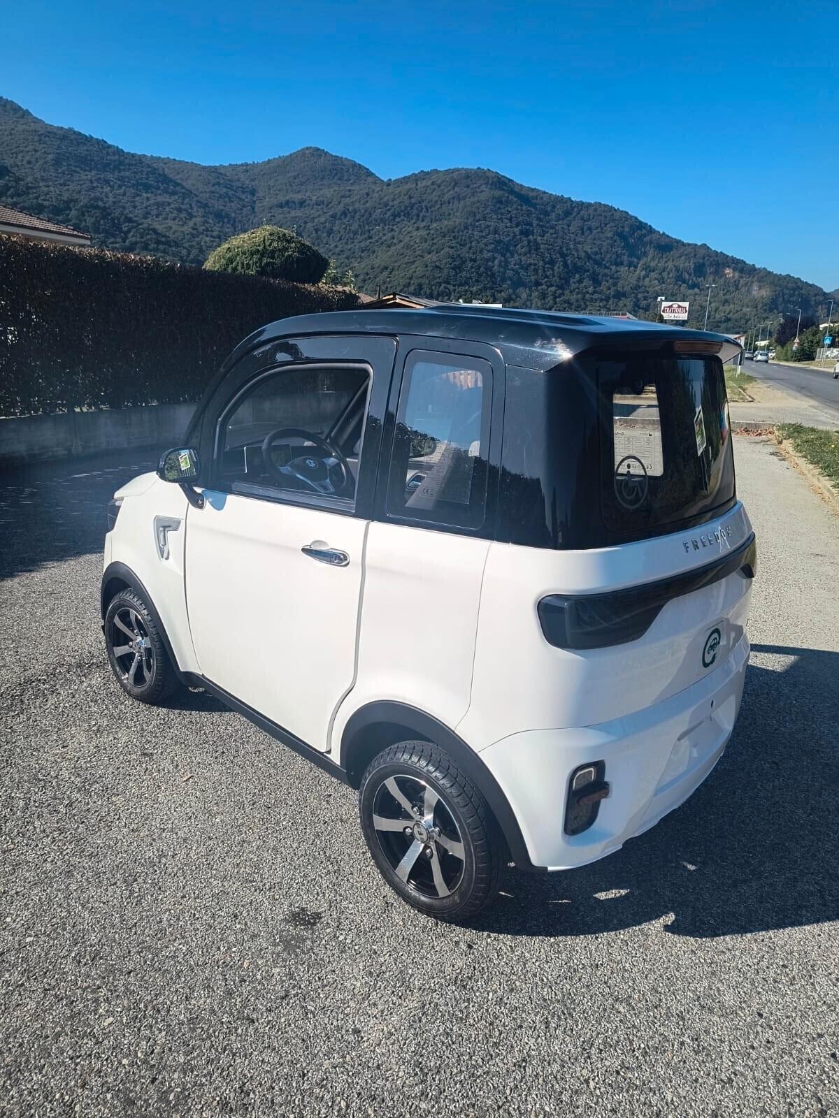 FREEDOM EVO anziani o disabili SENZA PATENTE MINICAR