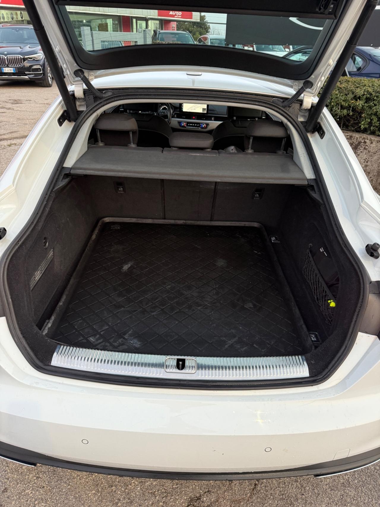 Audi A5 SPB 40 g-tron S tronic line edition 2020