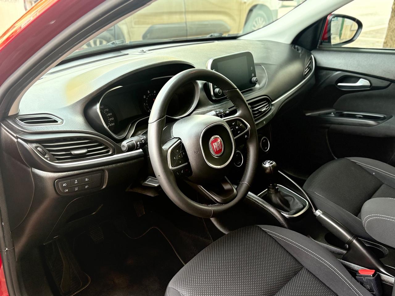 Fiat Tipo 1.6 Mjt 5PORTE Lounge ROSSO AMORE FULL