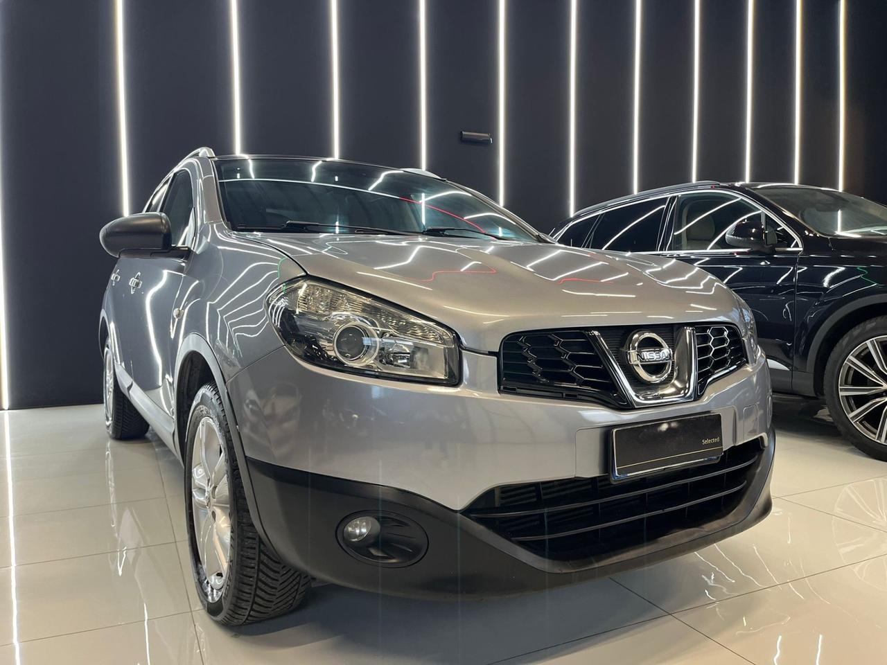Nissan Qashqai 2.0 dCi DPF Tekna 7 POSTI TETTO