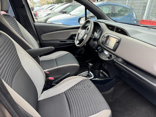 TOYOTA Yaris 1.5 Hybrid 5 porte Trend "Platinum Edition"