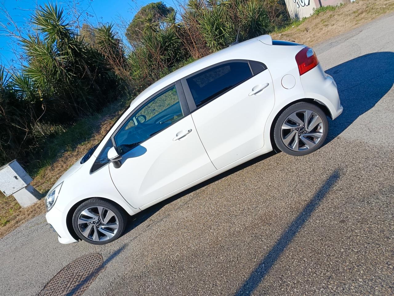 Kia Rio 1.1 CRDi 5p.S&S High Tech