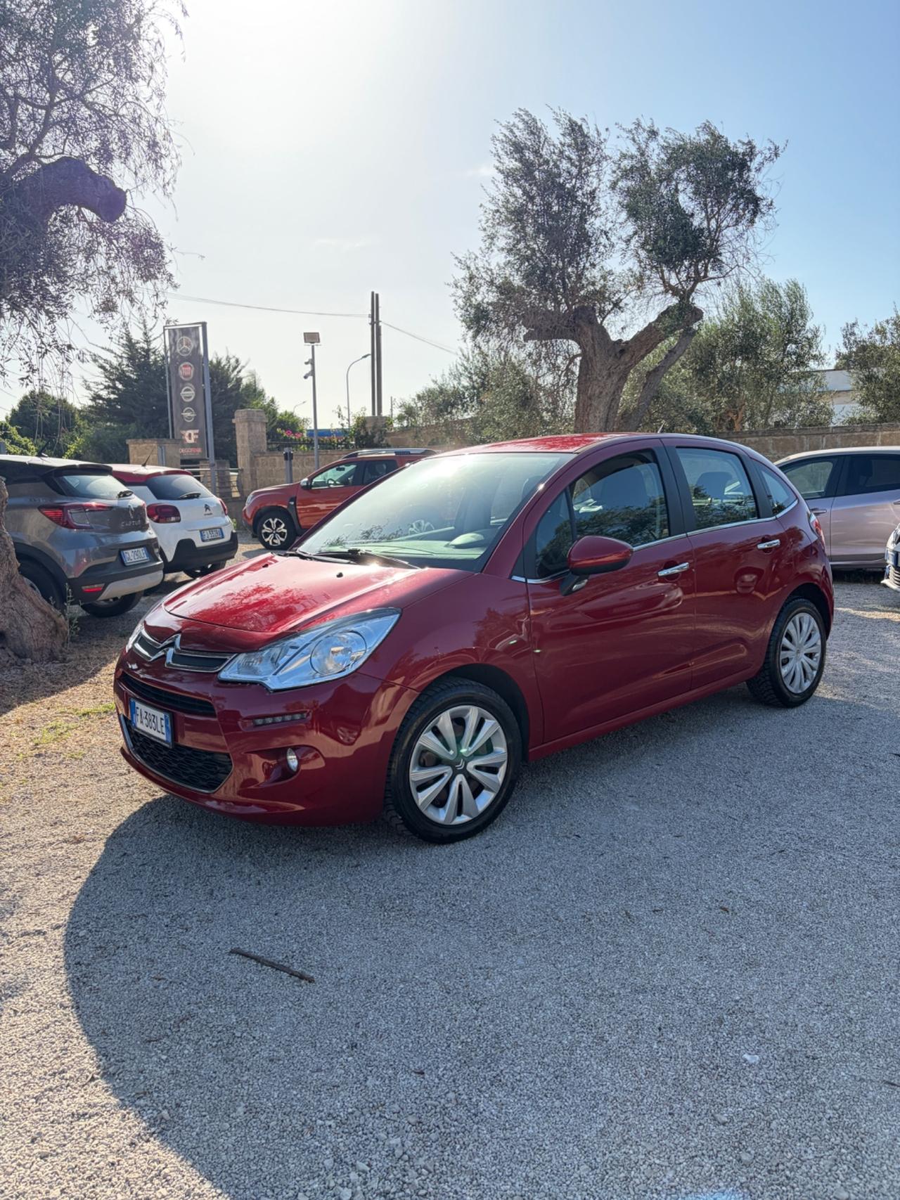 Citroen C3 Ecxlusive xfetta con soli 100000 Km !!!