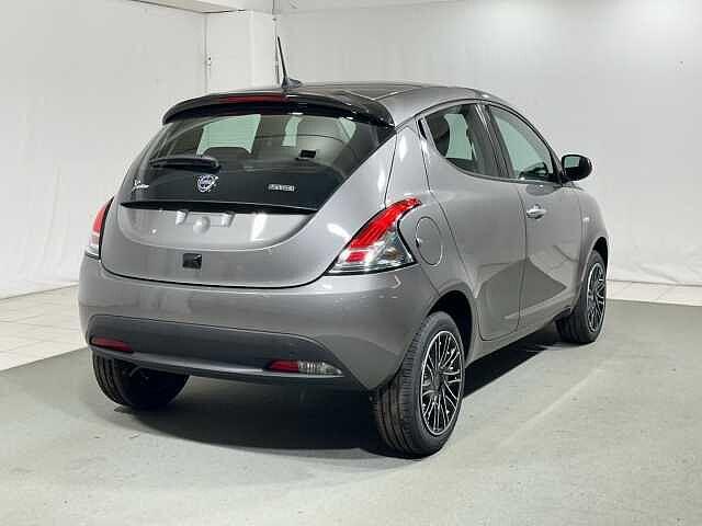 Lancia Ypsilon 1.0 FireFly 5 porte S&S Hybrid Gold Plus 5 posti