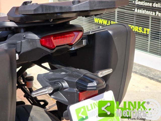 YAMAHA Tracer 9 GT Tris Quick-Shifter Tris di borse originali.