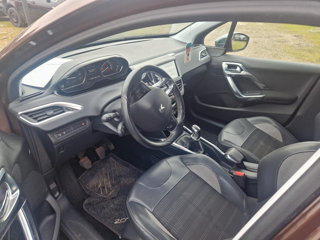 Peugeot 2008 1.2 VTi 82CV Allure