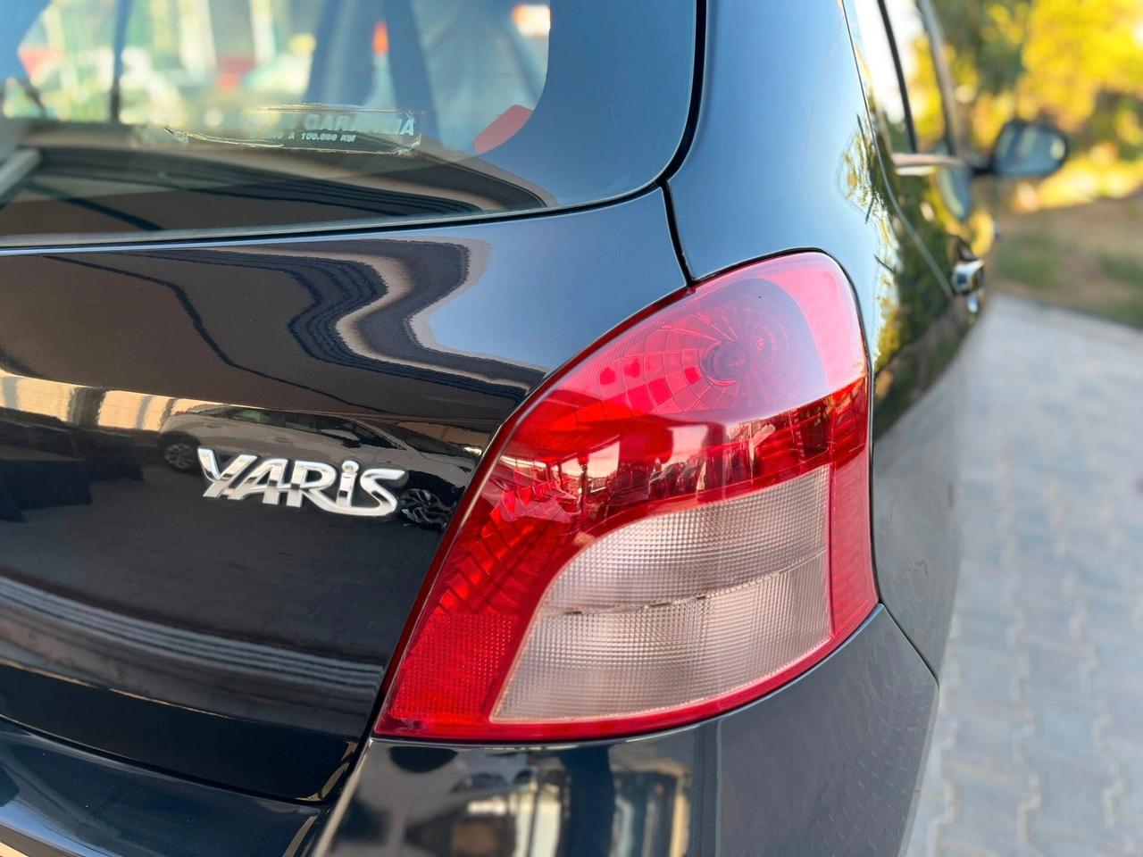 Toyota Yaris 1.4 D-4D 5 porte Sol