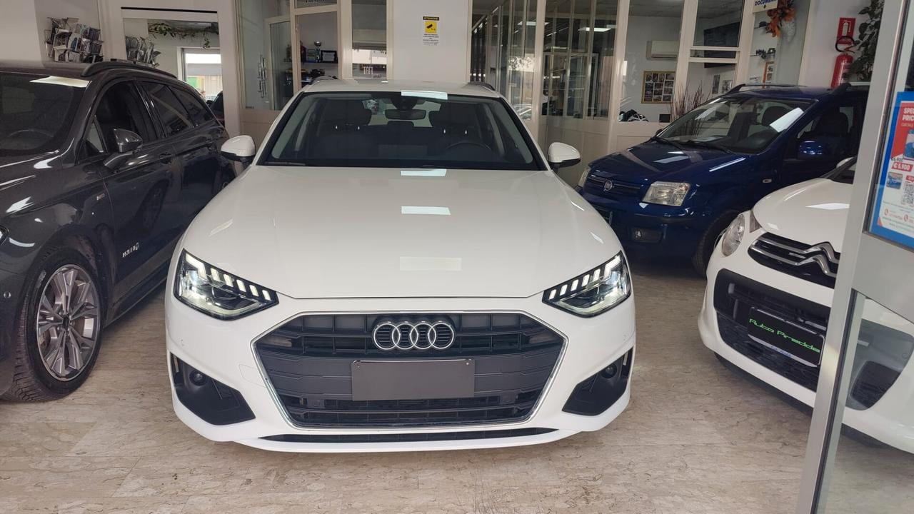 Audi A4 Avant 30 TDI 136 CV S tronic Business Hybrid