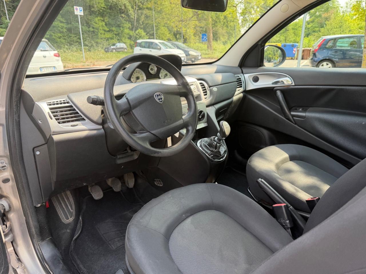 Lancia Ypsilon 1.2 69 CV Diva*Neopatentati*