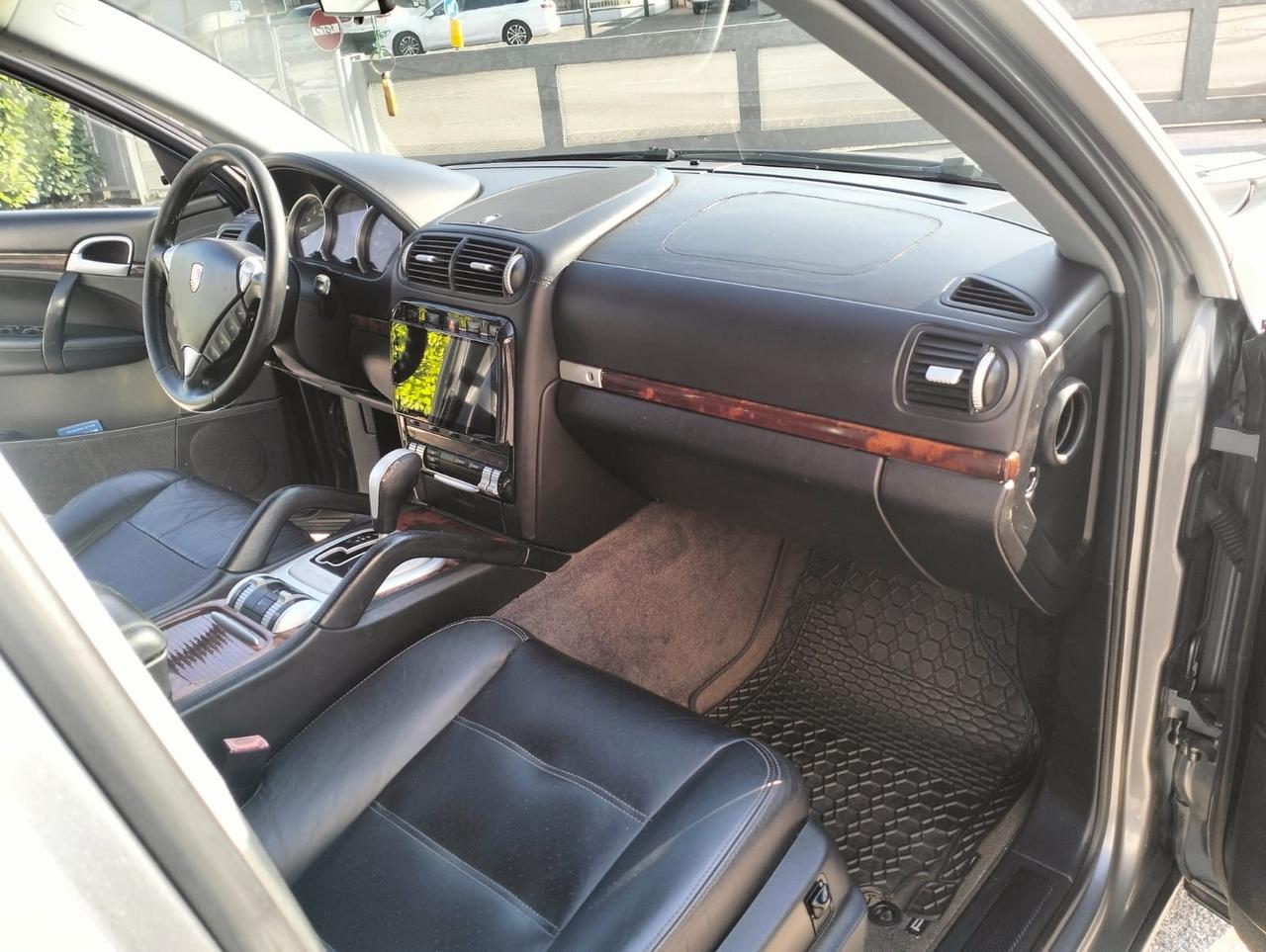 Porsche Cayenne 4.5 cat S