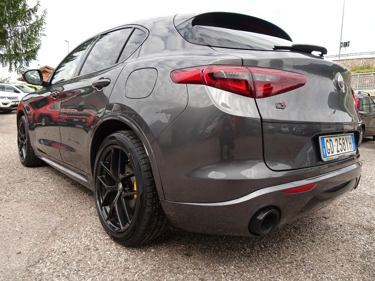 Alfa Romeo Stelvio 2.2 Turbodiesel 210 CV AT8 Q4 Veloce