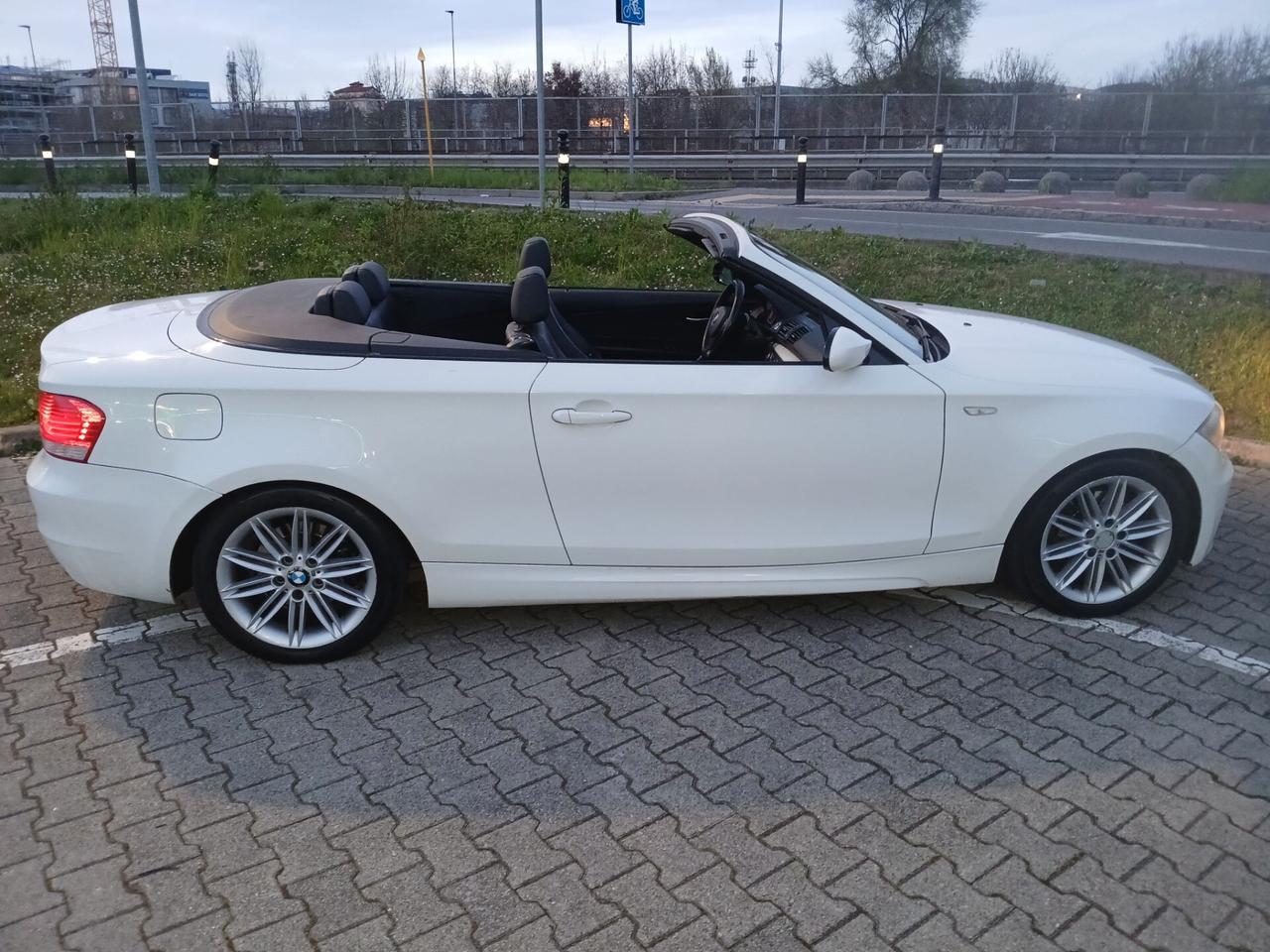 Bmw 120 120d Cabrio Attiva M PACK