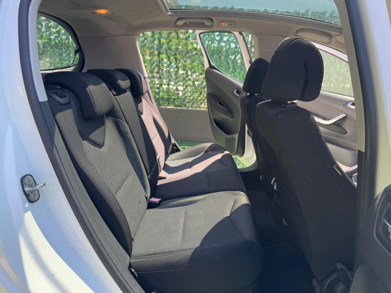Peugeot 308 1.6 HDi 110CV 5p. Féline (6 Marce)