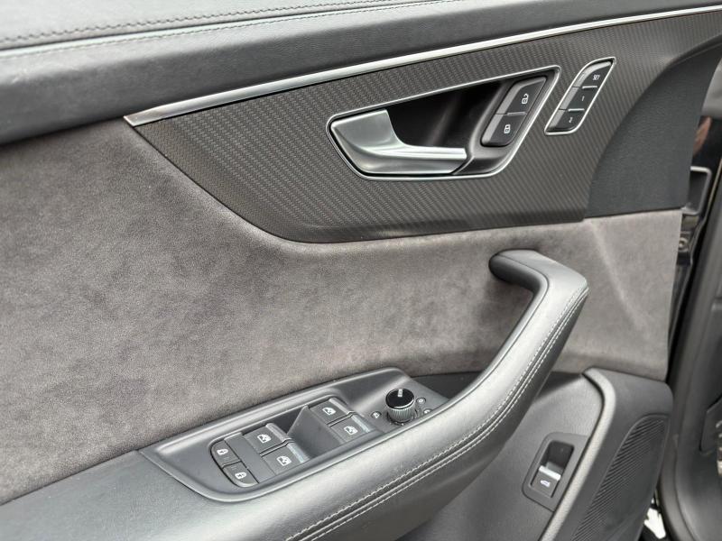 Audi RS Q8 4.0 mhev quattro tiptronic