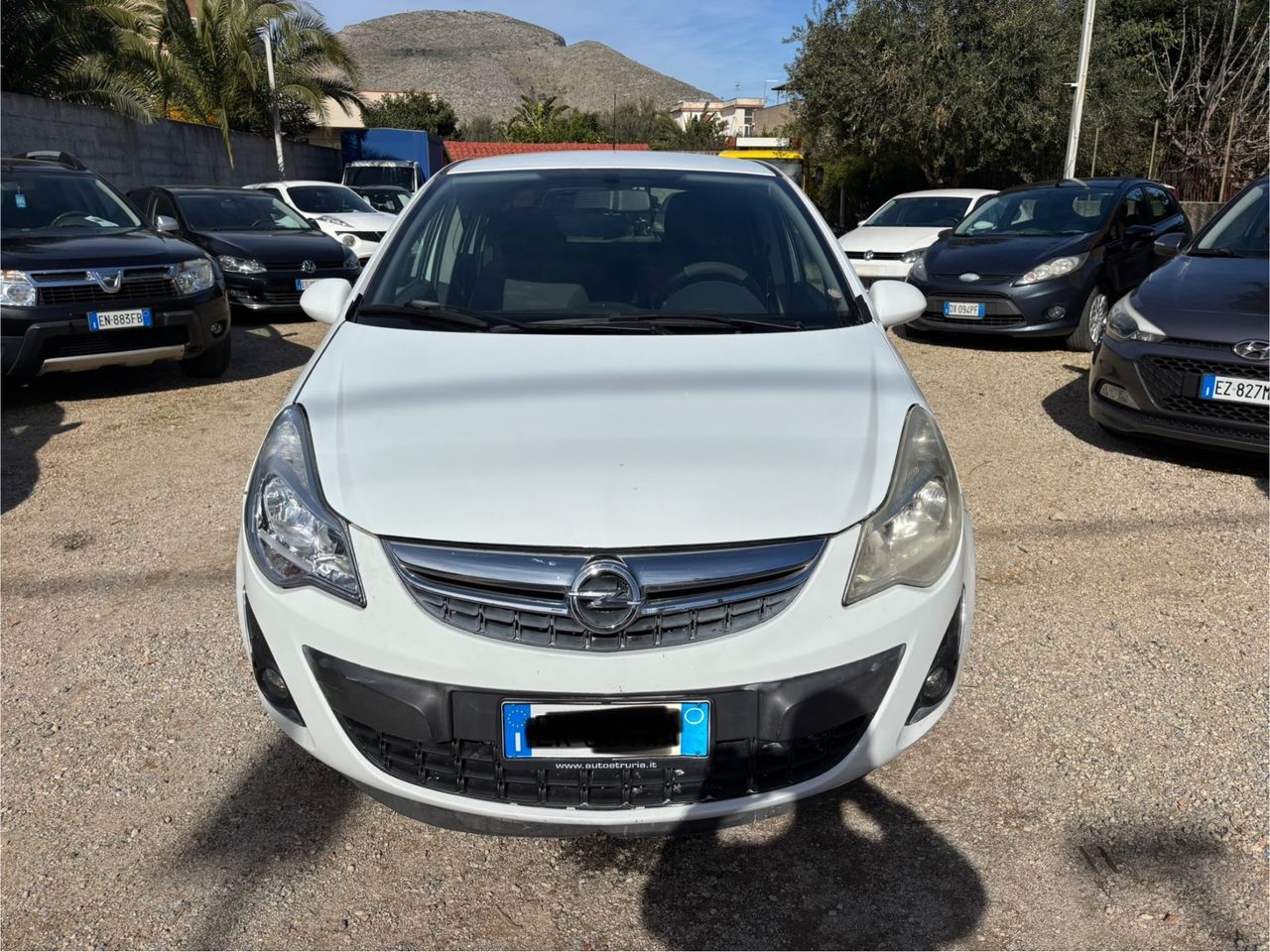 Opel Corsa 2011 photo 2
