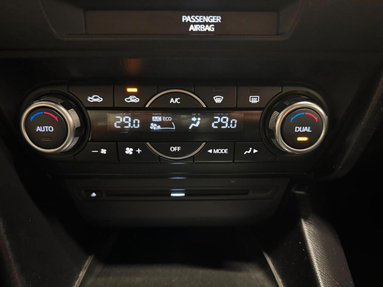 Mazda 3 MAZDA3 1.5 SKYACTIV-D